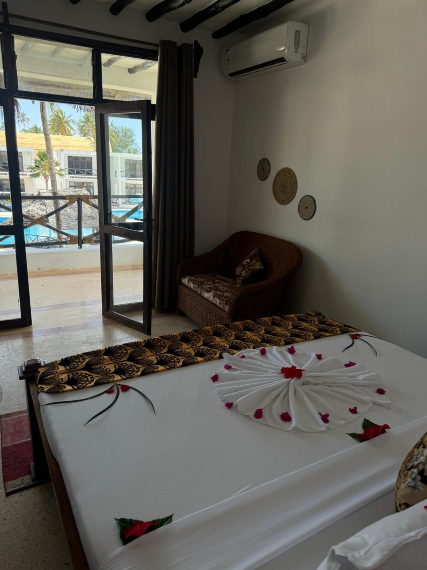Zanzinite Beach Spa Hotel Zanzibar Exteriér fotografie